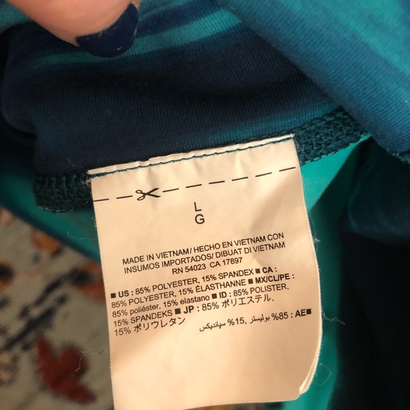 Old Navy Athletic Spandex - Picture 2 of 3